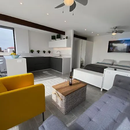 Sunshine Penthouse Mit Meerblick Und Terrasse Apartment